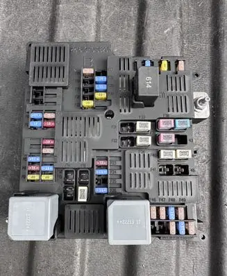 Volvo V60 Fuse box set 32322426