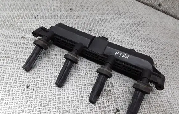 Peugeot 206 High voltage ignition coil 9628158580