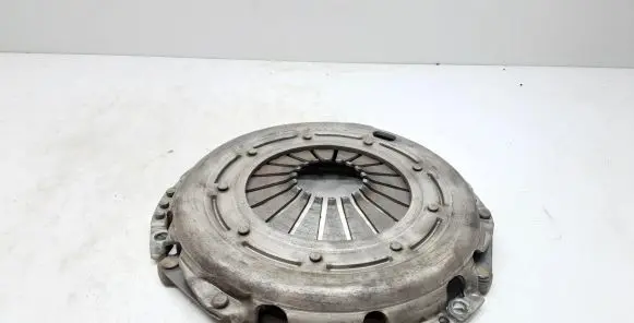 Volvo C30 Pressure plate AV617563CB