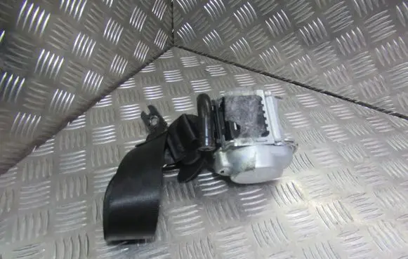 Audi SQ7 Rear seatbelt buckle 4M0857805E
