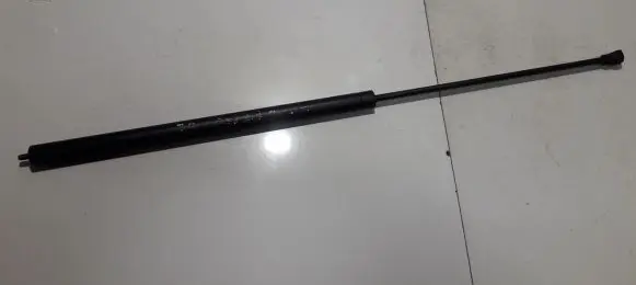 Hyundai Tiburon Tailgate/trunk strut/damper 8177027000 81770-27000