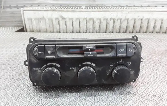 Chrysler Voyager Climate control unit 05005003AD