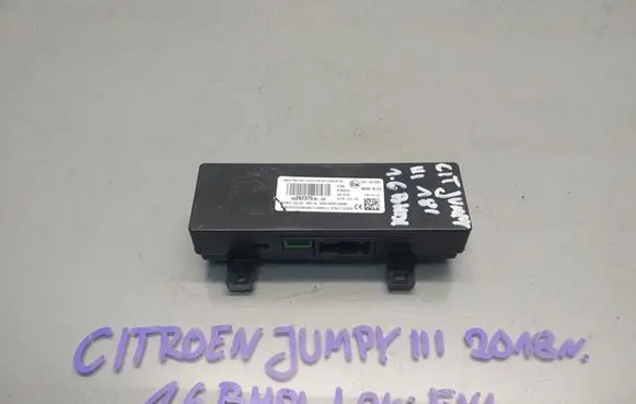 Citroen Jumpy Fan control module 9829237580