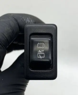 Nissan Pathfinder R50 Wing mirror switch