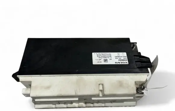 Volvo XC60 Hybrid / electric car battery 32300454