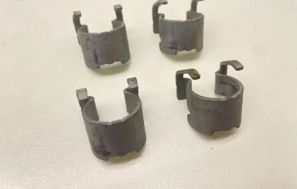 Skoda Kodiaq Fuel Injector clamp holder 06Q133036