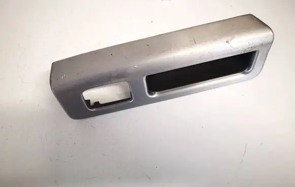 Volvo V50 Front door window switch trim 8663813