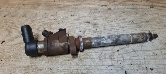 Volvo V50 Fuel injector 9657144580