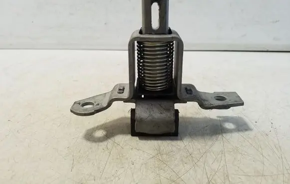 Nissan Navara D23 Tailgate lock latch 