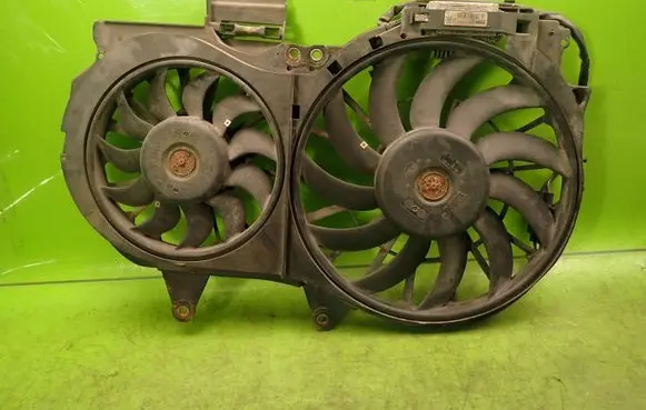 Audi A4 S4 B7 8E 8H Electric radiator cooling fan 8E0121205AB