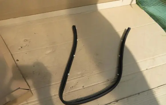 Engine compartment rubber