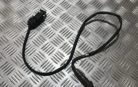 Volkswagen PASSAT B6 Lambda probe sensor 0281004020 0281004021