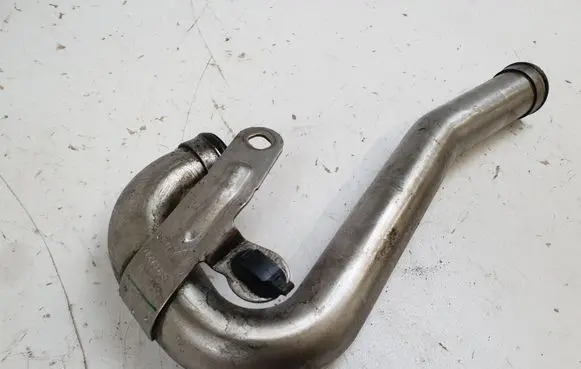 Mercedes-Benz A W176 EGR valve line/pipe/hose 744818