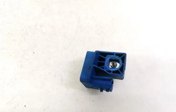 Renault Laguna III Airbag deployment crash/impact sensor 988310001R 6077371008