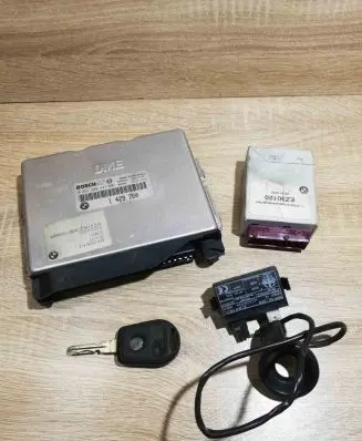 BMW 3 E36 Engine ECU kit and lock set 1429760 8380365 8379522