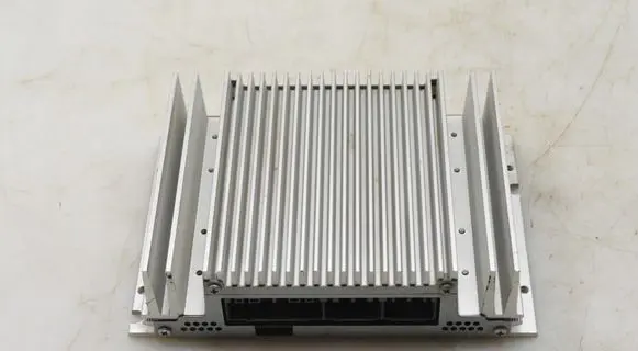 KIA Sportage Sound amplifier 61013789