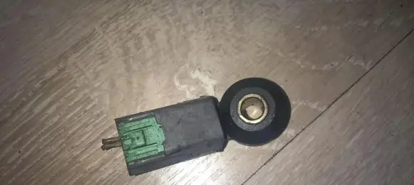 Nissan Almera N16 Detonation knock sensor s107218001
