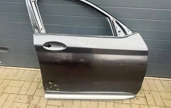 BMW X3 G01 Front door 7465528