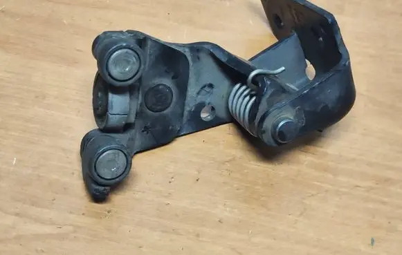 Ford Connect Sliding door lower roller guide/hinge 26800AF