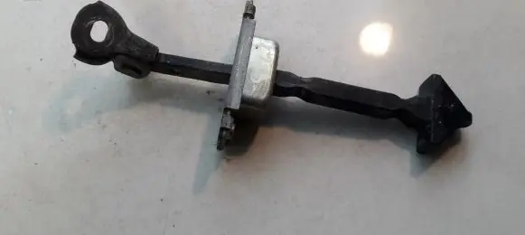 Mazda 3 I Front door check strap stopper 
