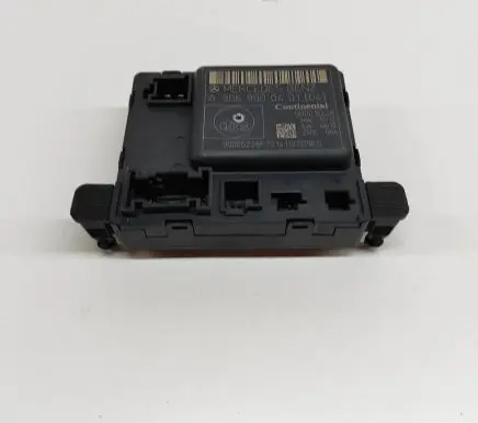 Mercedes-Benz Sprinter W906 Door control unit/module A9069000401 00005228