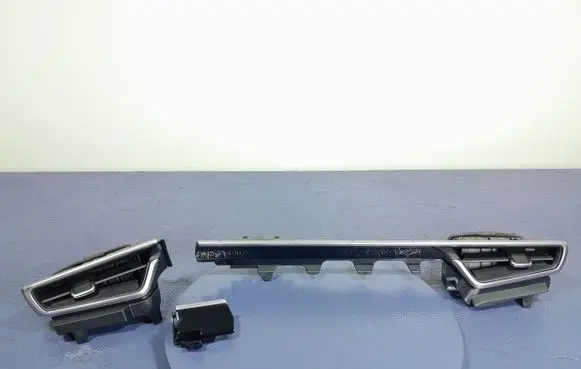 Toyota Corolla E10 Dashboard side air vent grill/cover trim 55650-02840