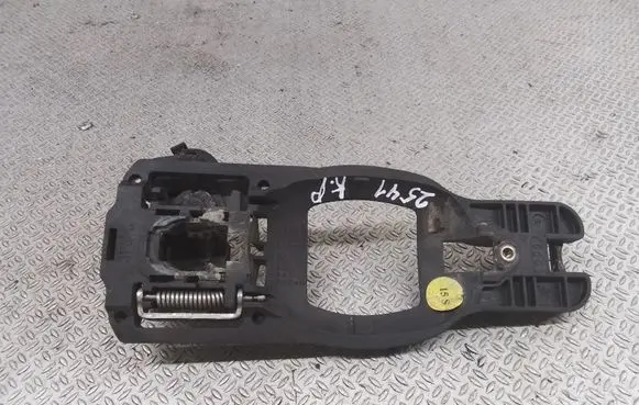 Audi A2 Front door exterior handle/bracket 8Z0837885A