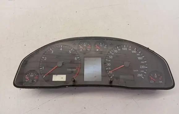 Audi A6 S6 C5 4B Speedometer (instrument cluster) G750 669H
