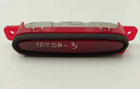 Mazda 3 I Third/center stoplight P3067