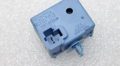 Toyota Avensis T270 Other relay 8665250010