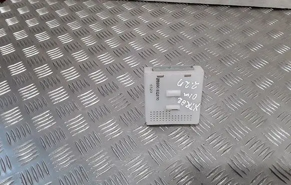 Nissan X-Trail T30 Door central lock control unit/module 28550EQ310