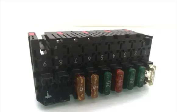 Mercedes-Benz C W202 Fuse box set 0015457901