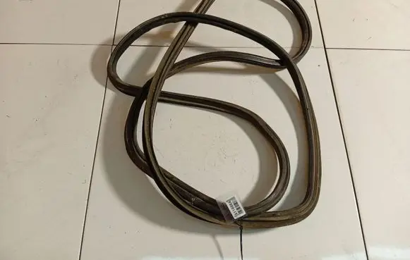 Opel Zafira A Trunk rubber seal (body) 