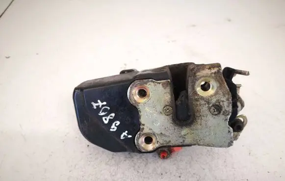 Chrysler PT Cruiser Front door lock 