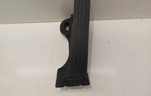 Volkswagen Touran II Accelerator pedal position sensor 65103011
