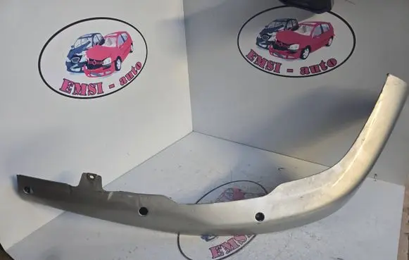 Toyota Corolla Verso AR10 Front bumper lip 768510F020