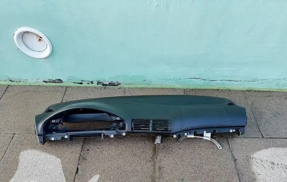 BMW 5 E39 Dashboard 8159750 64228159752 8159752
