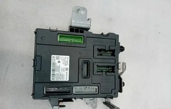 Renault Kadjar Comfort/convenience module 284B15533R