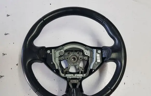 Nissan Juke I F15 Steering wheel