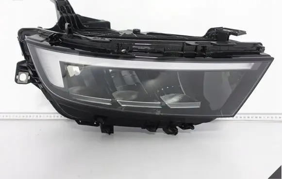 Opel Astra J Headlight/headlamp 9858777180