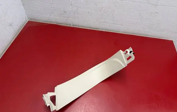 Chrysler Pacifica Tailgate/trunk side cover trim 5RJ28PD2AE