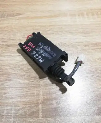 Mazda 626 Central locking motor 8300003720