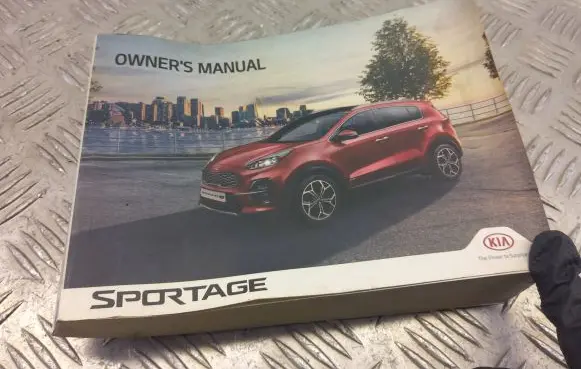 KIA Sportage Owners service history hand book 