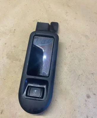 Volkswagen PASSAT B5.5 Front door interior handle 3B1837114 2D000
