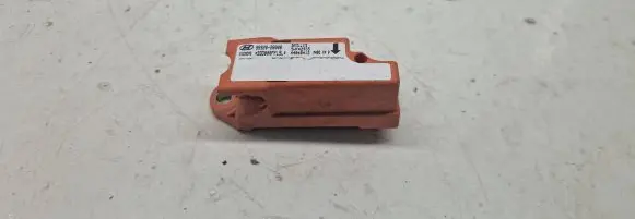 Hyundai Santa Fe Airbag deployment crash/impact sensor 9592026000 93D000MYL5L
