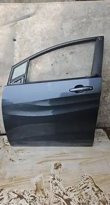 Mazda 5 Front door