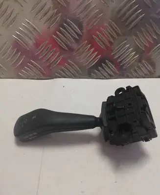 BMW 5 E39 Indicator stalk 8363662K 01104000