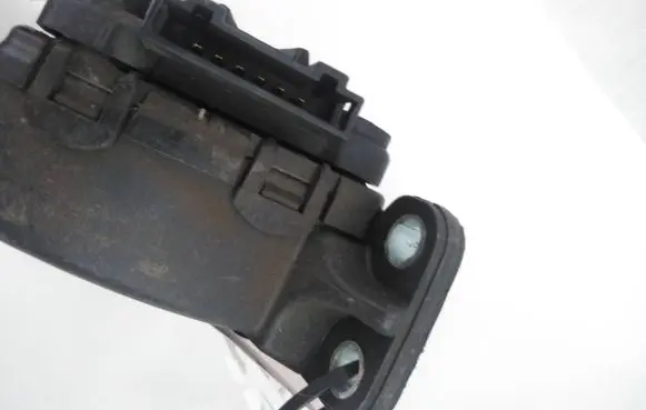 Volkswagen Polo IV 9N3 Accelerator throttle pedal 6Q1721503B 6PV00849501