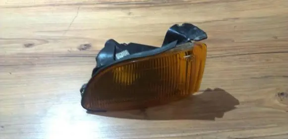Front indicator light
