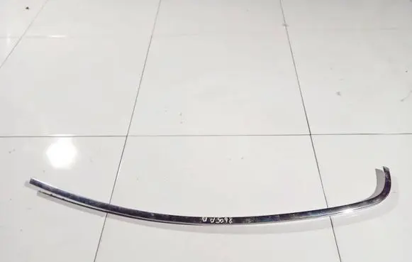Volvo S80 Front door glass trim molding 